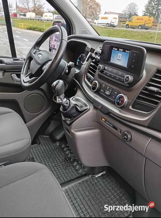 Ford Transit Custom bogata wersja 9 osobowy manualna sprzedam