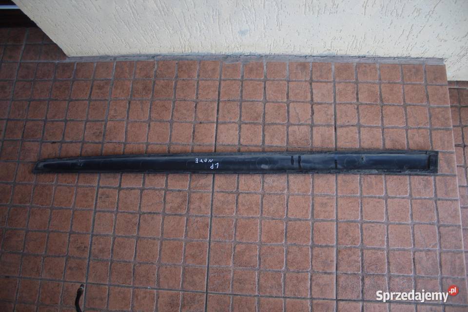 LISTWA DRZWI LEWY PRZÓD Z11 NISSAN NOTE E11