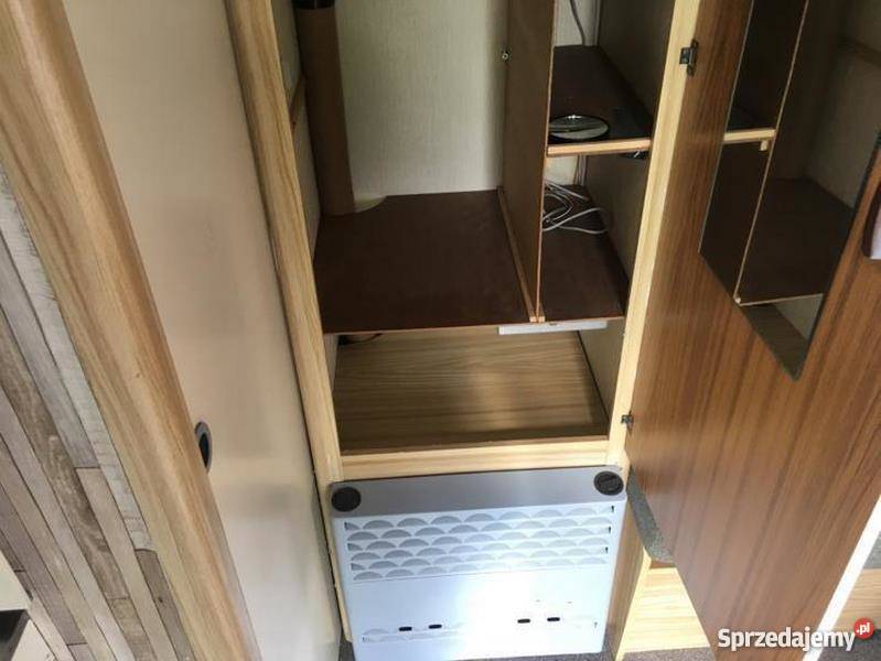 Chateau la car 330 w super kondycji dolnośląskie Legnica