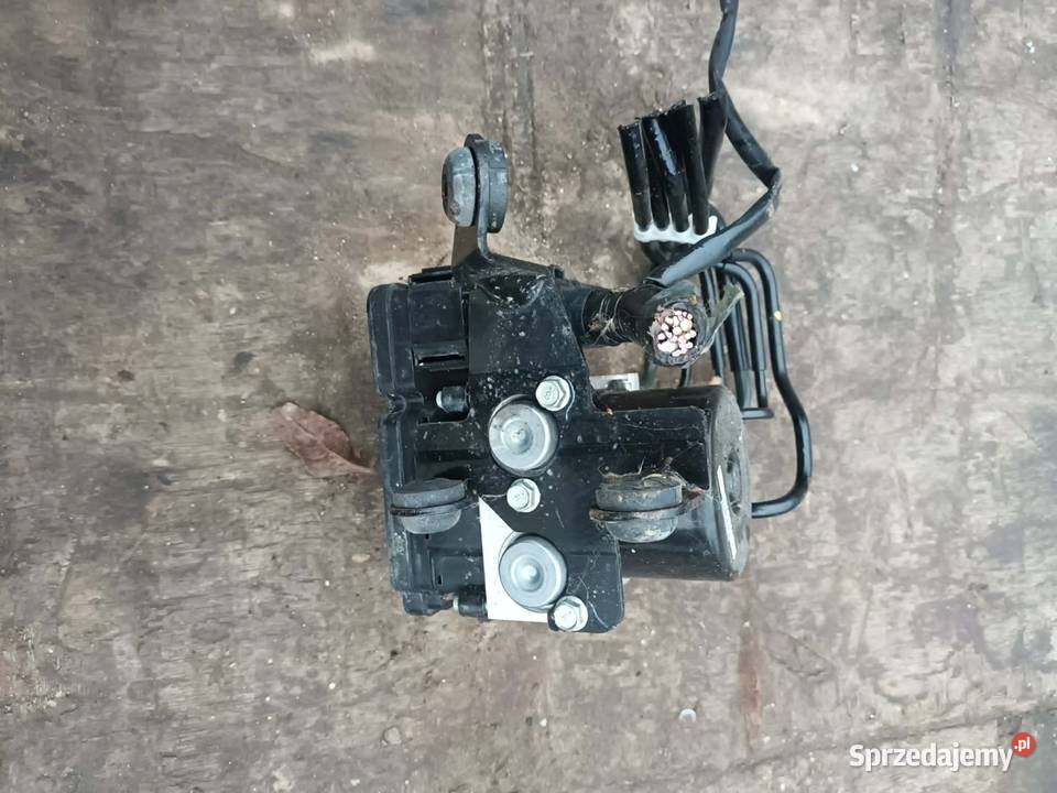 Pompa ABS 8V612C405AG Łódź sprzedam