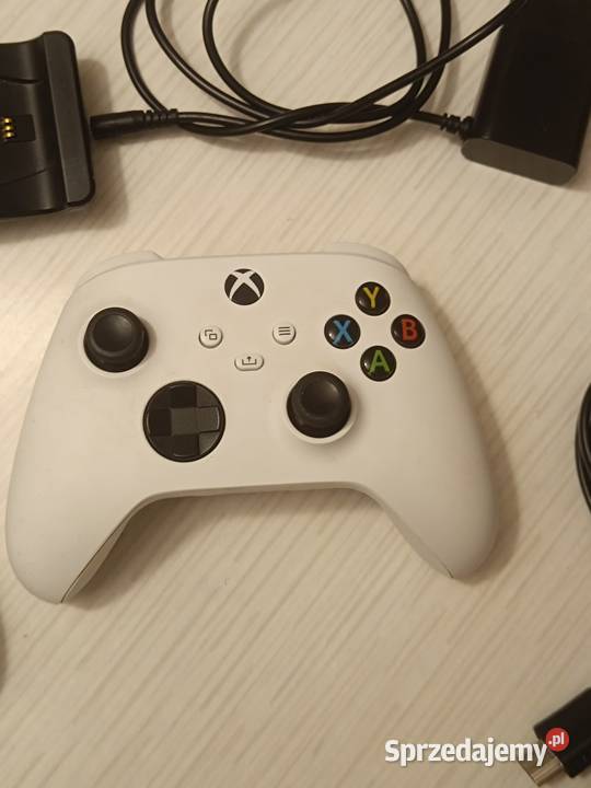 Xbox series s 2 pady stacja ładowania