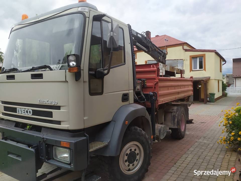 Iveco eurocargo 2002 z HDS napęd 4 x 4 143710km Występy