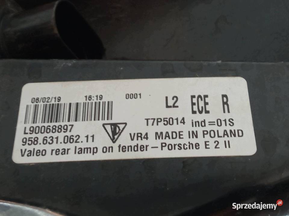 LAMPA TYŁ PRAWA EUROPA 958631062 Porsche Cayenne