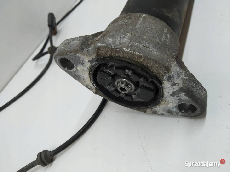 AMORTYZATOR PRAWY TYŁ KOMBI AIRMATIC 2053207600 Rok produkcji 2018 świętokrzyskie sprzedam