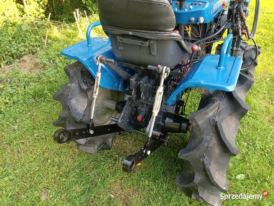 ISEKI TX1300 4x4 z ładowaczem czołowym Tarnawa Dolna