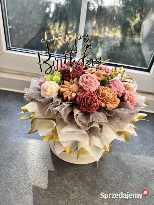 Bukiet z mydlanych kwiatów Flowerbox sprzedam