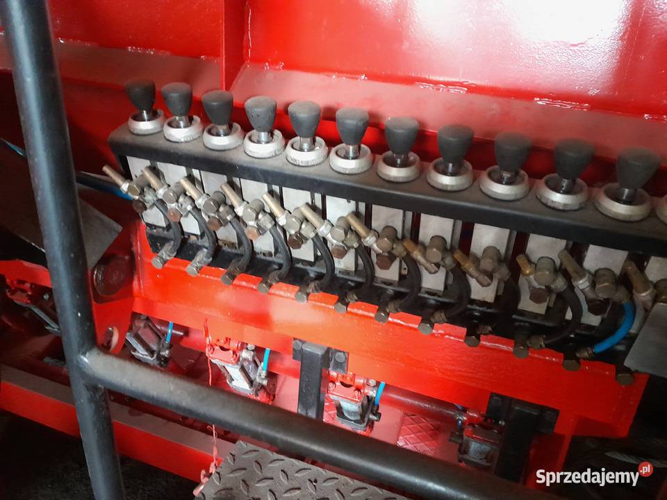 Rozsypywacz grysów DR 1PR sprzedam