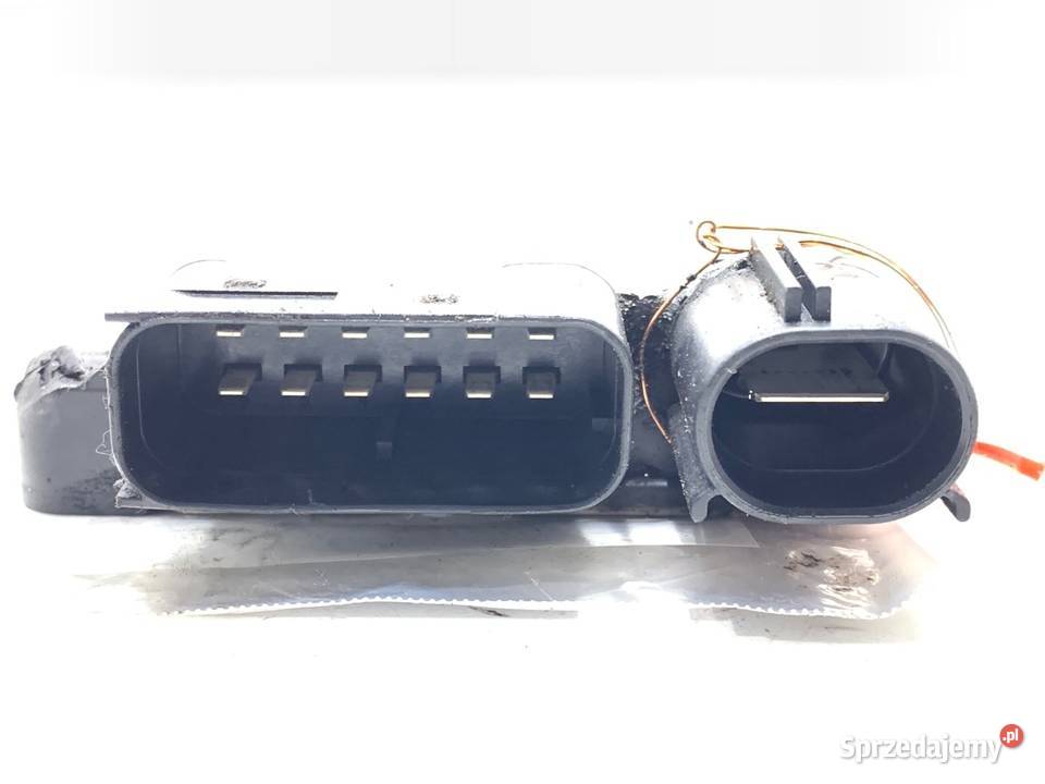 PRZEKAŹNIK ŚWIEC ŻAROWYCH AUDI Q8 059907282 30 Motoryzacja