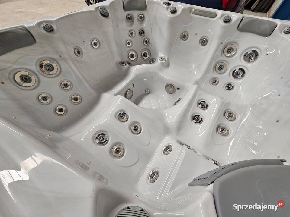 Jacuzzi Wellis Palermo 5 osób stan Jacuzzi Przemyśl sprzedam