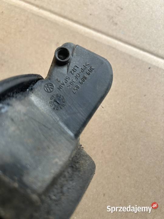 Klapka wlewu paliwa Passat b5 LO41 3b9809857 Grudziądz