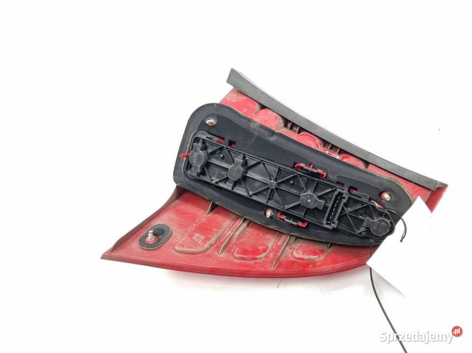 LAMPA LEWA TYŁ MERCEDES BENZ C 220 CDI KOMBI Lipno