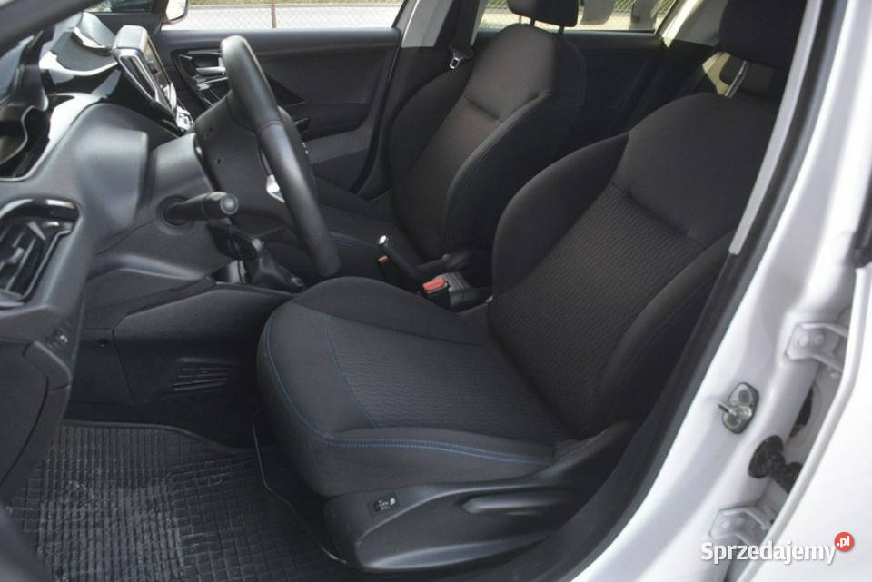 Peugeot 208 12 Benzyna Style gwarancja przebiegu VAT marża sprzedam