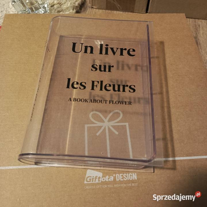 NOWY Wazon dekoracyjny transparentny książka sprzedam