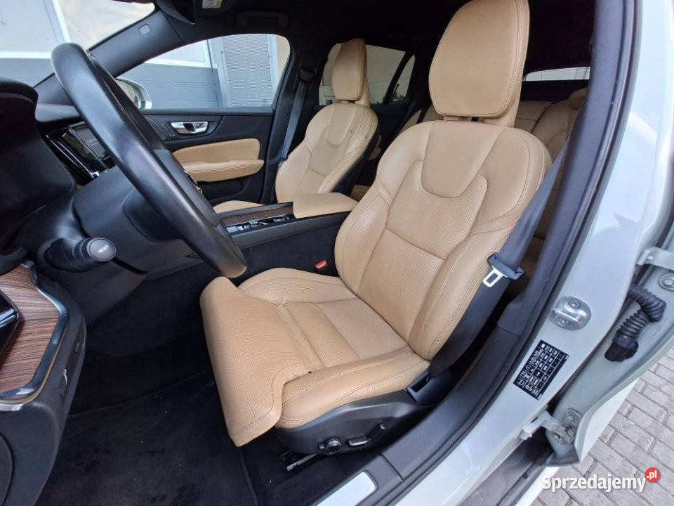 Volvo V60 Cross Country 2022r FV23 SalonPL Kraków