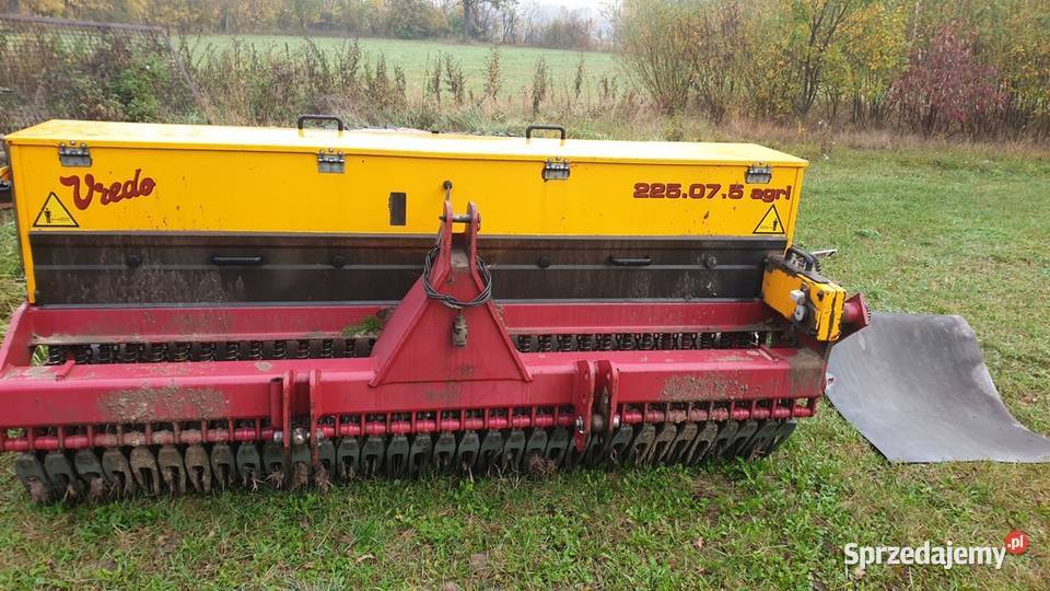 Usługa siewu I podsiewu traw siewnikiem Zimna