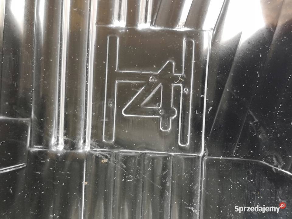 LAMPA PRAWY PRZÓD LANCIA DELTA 19791986 NOWA