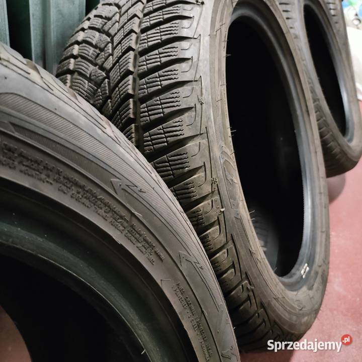 Opony Zimowe 4 Goodyear UltraGrip Performance Warszawa