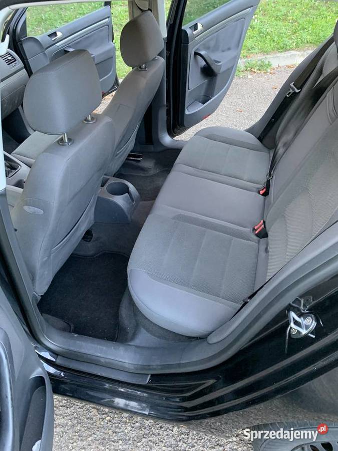 Volkswagen golf 5 benzyna Rok produkcji 2005 Kielce