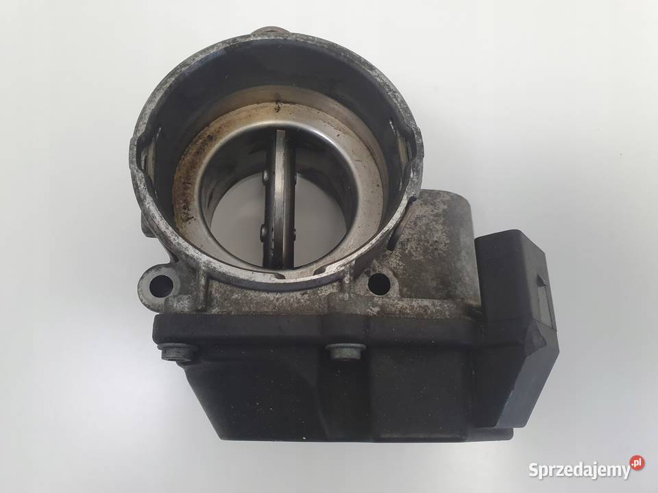 VW Passat B6 20 TDI PRZEPUSTNICA 03G128063G Motoryzacja Janów