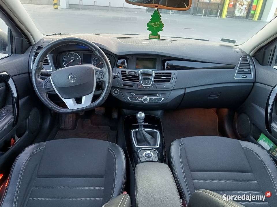 Renault Laguna Trawniki