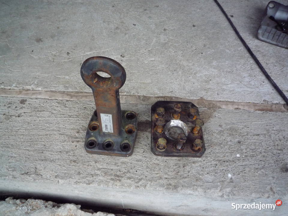 ucho dyszla zaczepu Chmiel