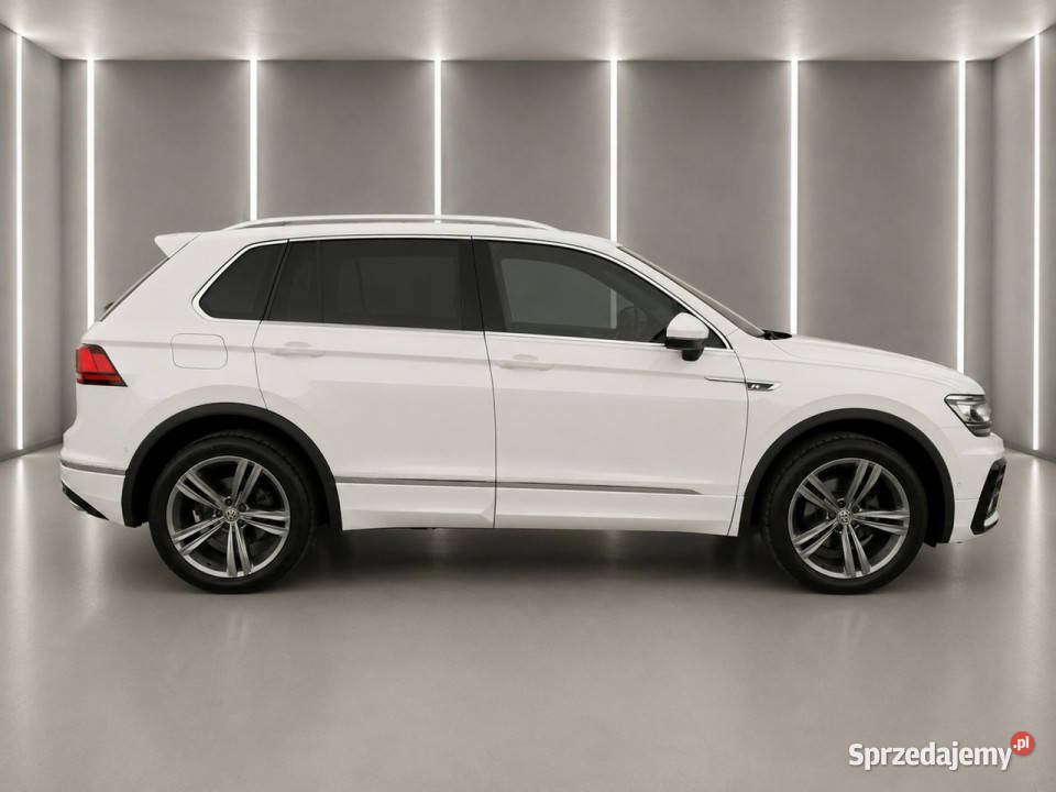 Volkswagen Tiguan RLINE20 150 konikamera gniazdo SD Żabno