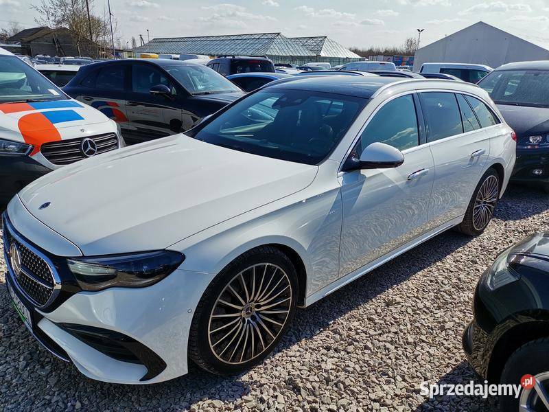 MERCEDESBENZ E 220 D 2023 199300 ccm 197 Warszawa