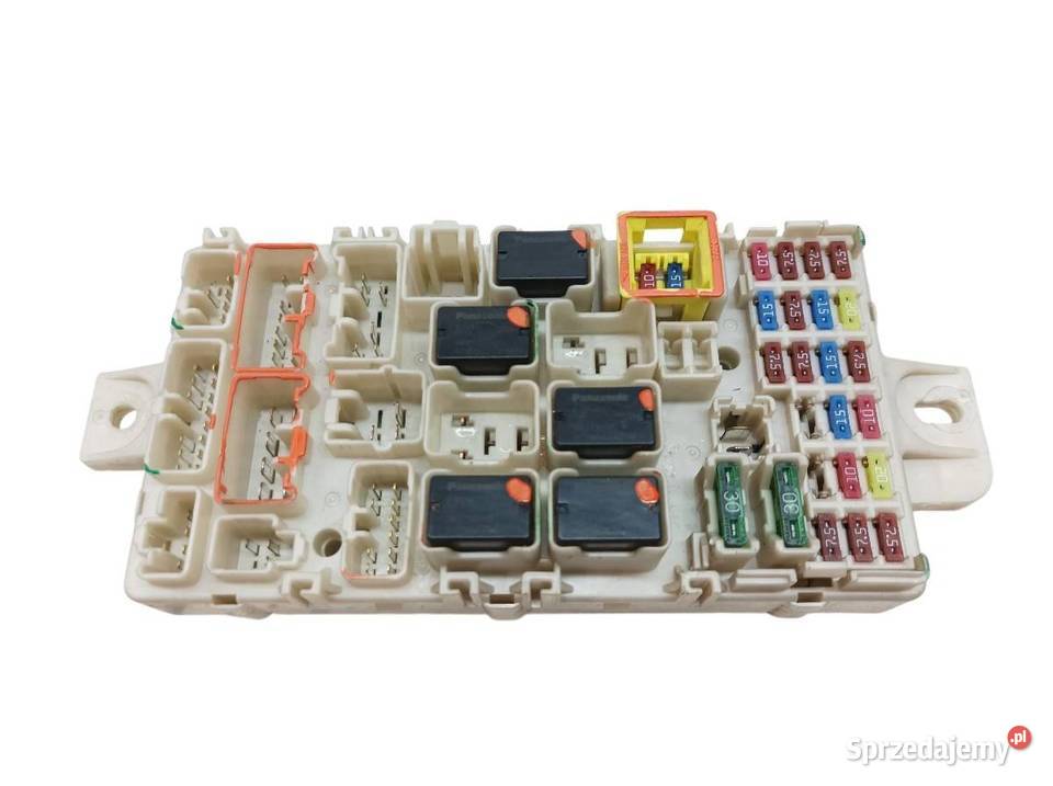 SKRZYNKA BEZPIECZNIKÓW G8C937MF2Z00 12 B