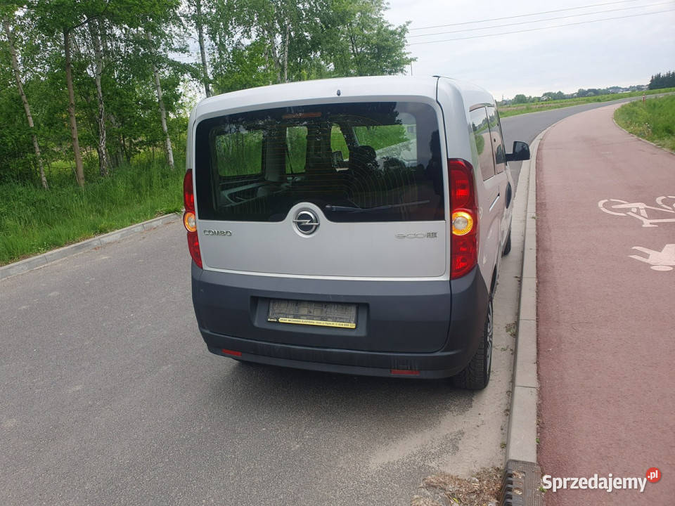 Opel Combo longcombo doblo krajówka fv vat 23 centralny zamek Chełm Śląski