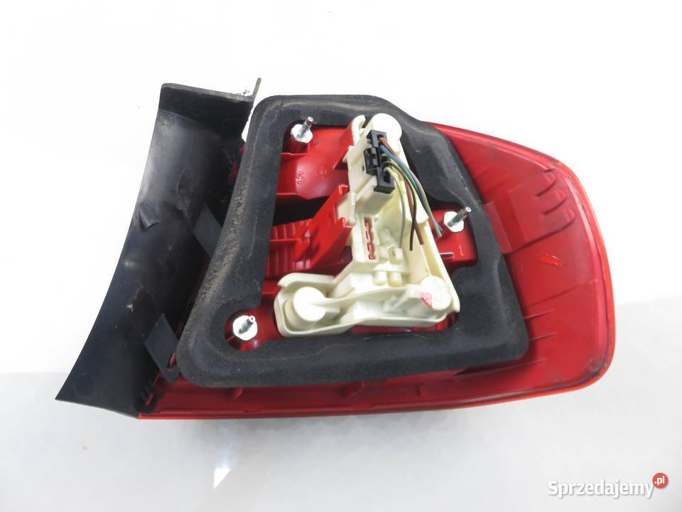 LAMPA LEWA TYLNA BMW 3 E90 6937457 sprzedam