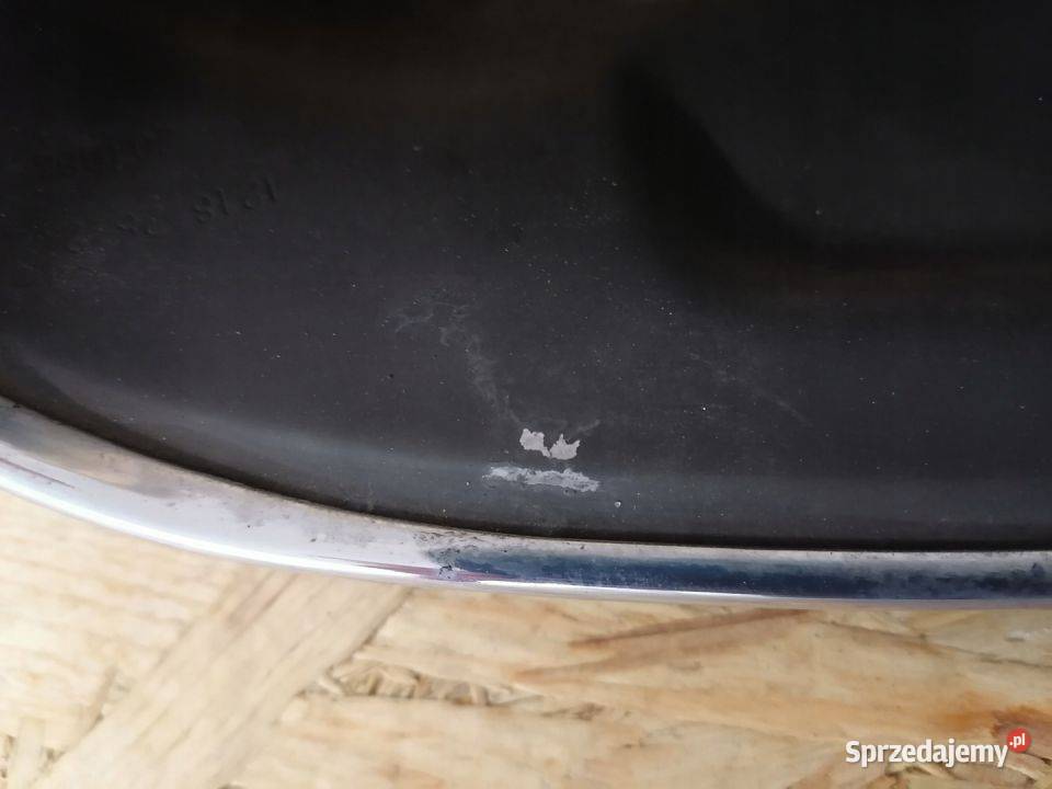 VOLVO V60 II 18 KOŃCÓWKA WYDECHU PRAWA 31455531 osobowe Pozostałe sprzedam