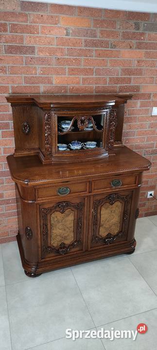 Ekskluzywny kredenspomocnik dębowy Kredensy i witryny lubuskie Łagów