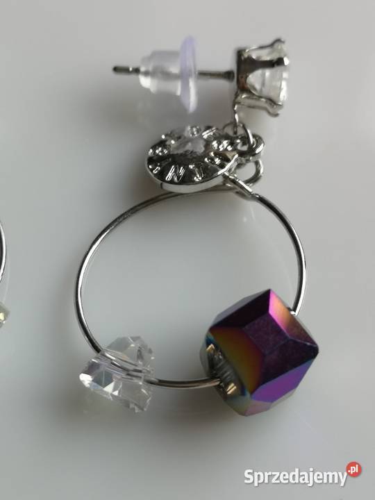 Delikatne mieniące kolczyki Kołobrzeg sprzedam