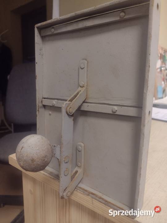 Zabytkowa kratka wentylacyjna Stargard