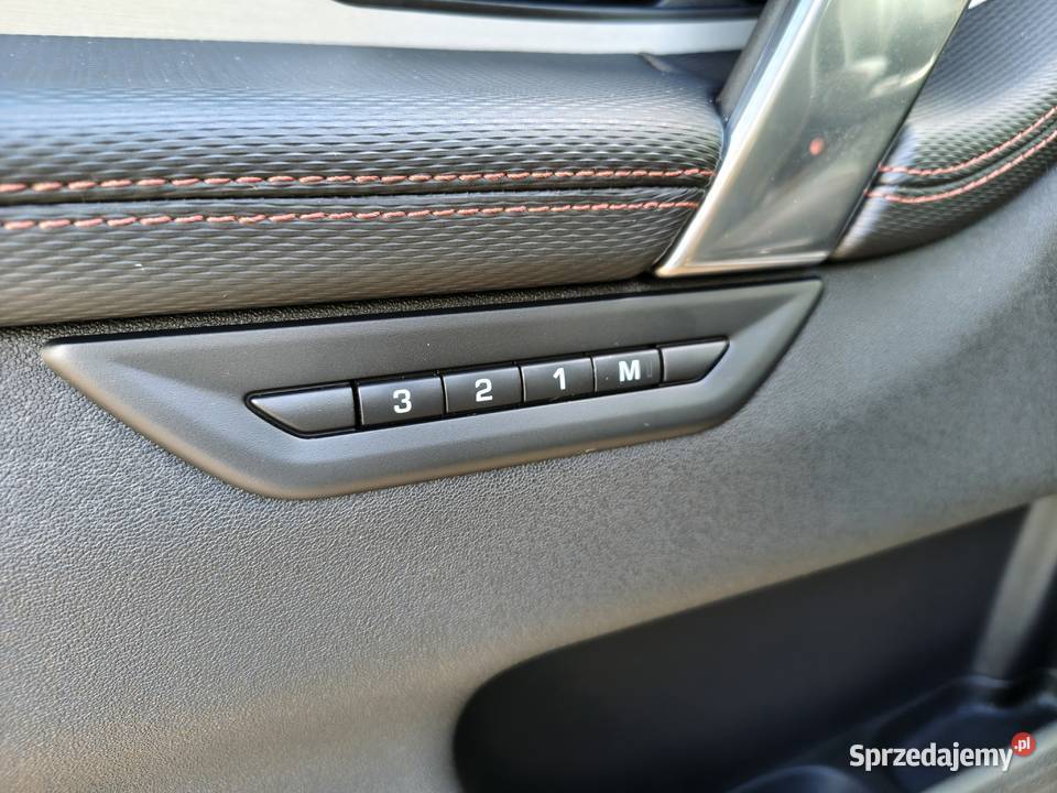 Land Rover Discovery Sport RDynamic Hybryda Samochody osobowe