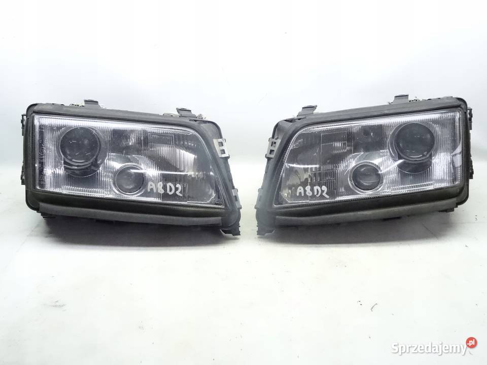 AUDI A8 D2 9499 LAMPA PRZEDNIA PRZOD REFLEKTOR Przemęt