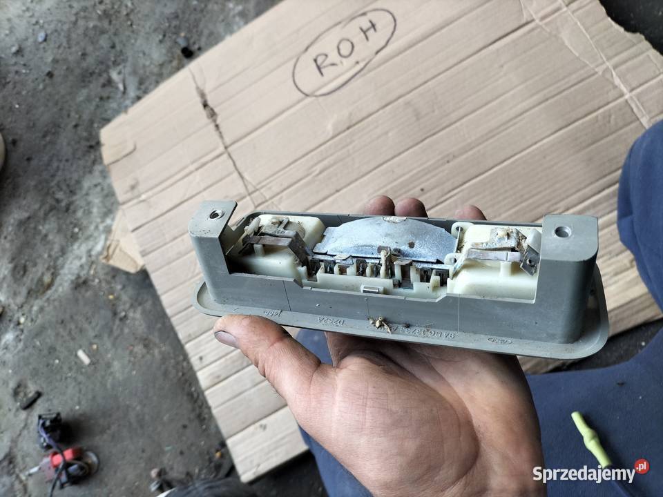 MONDEO MK1 MK2 LAMPKA WNĘTRZA OŚWIETLENIE KABINY Kamień-Kolonia