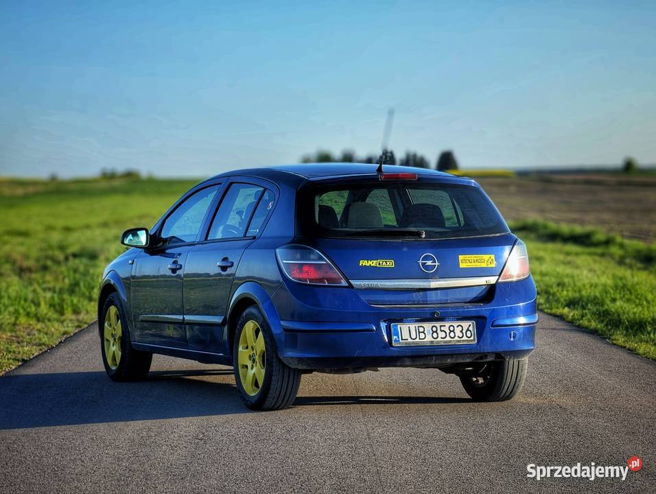 Opel Astra H 16 benzynagaz polift 2007 Rok produkcji 2007 Astra Świdnik sprzedam