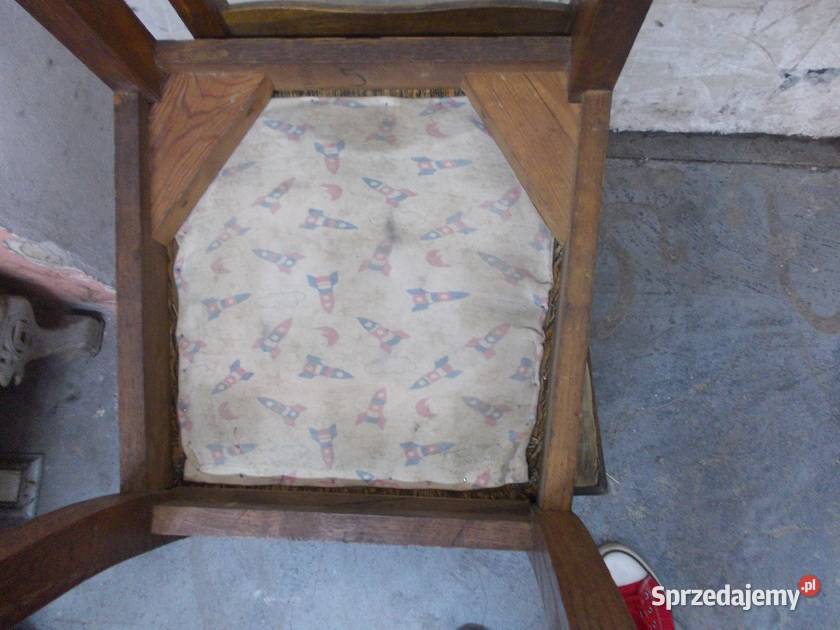 Stare krzesła drewniane serca dębowe