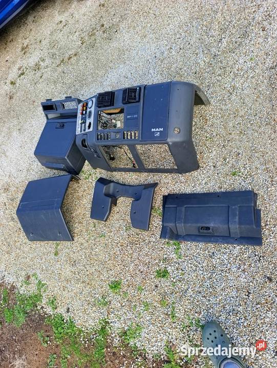 Deska rozdzielcza pulpit Man F2000 Deski rozdzielcze, konsole Maniów Wielki