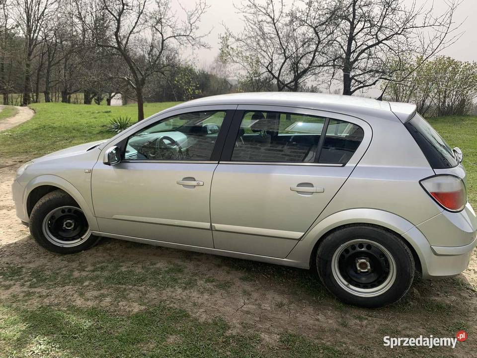 Opel Astra H Benzynagaz srebrny Roztoka-Brzeziny