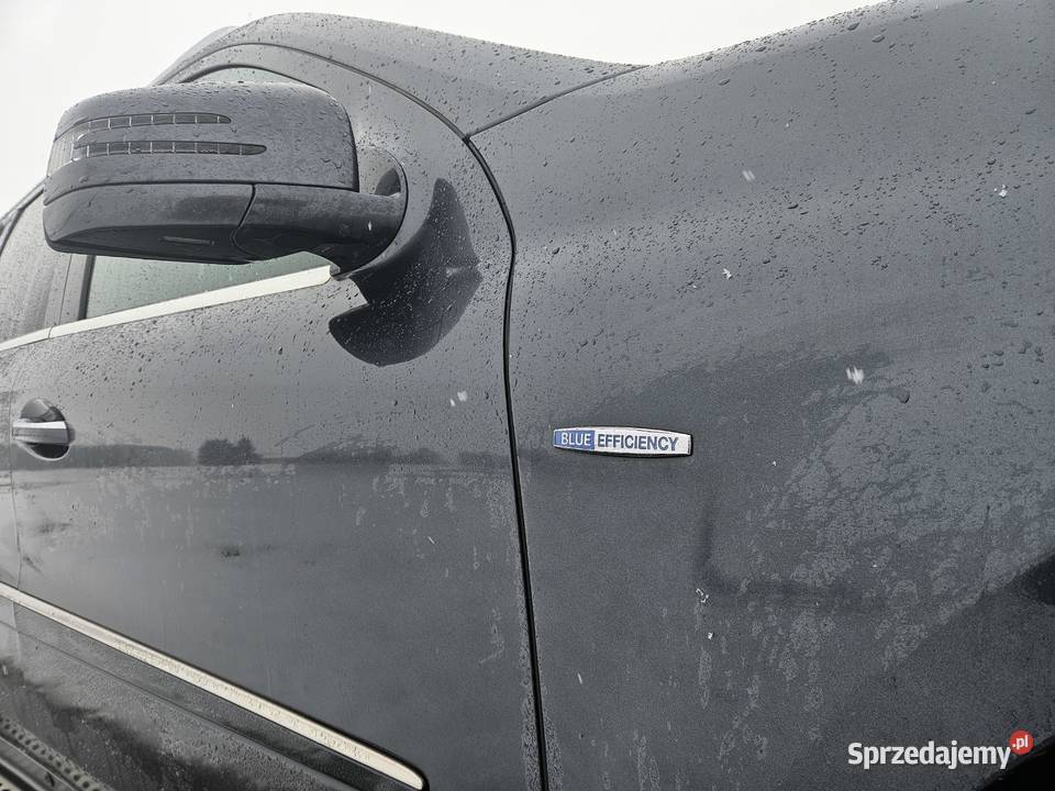 Mercedes GL 350 4 x 4 terenowy 7 os Hak