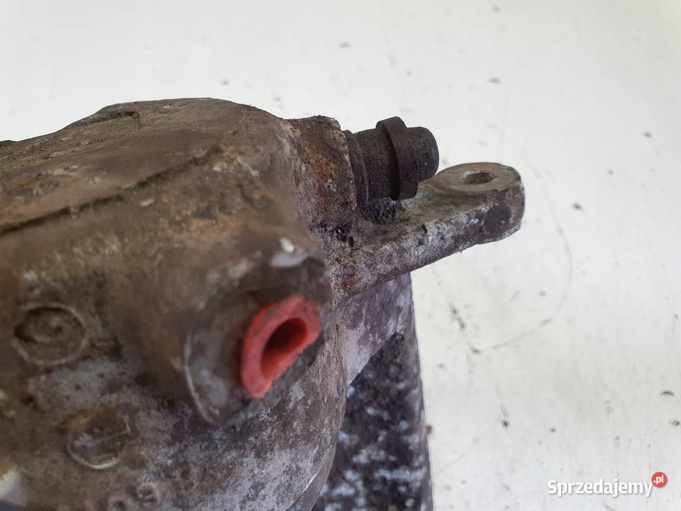 Mercedes W204 PRZEDNI ZACISK HAMULCOWY lewy Rudka