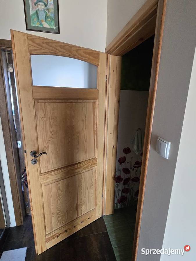 Sprzedam drzwi sosnowe futryna pomorskie