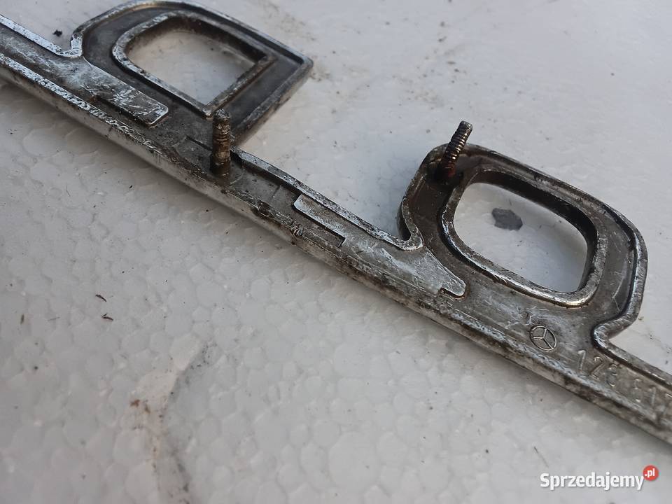 Mercedes 123 300 D emblemat Milejewo