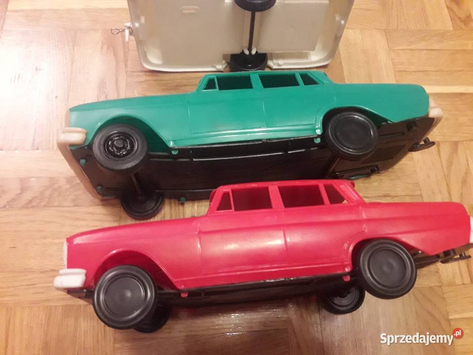 Mercedes W111 z przyczepą Legendy PRL Kultowe łódzkie Piotrków Trybunalski