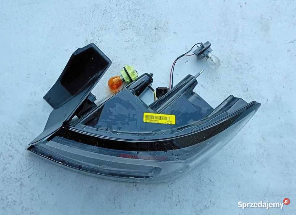 Renault Arkana Loft LED lampa tylna prawa