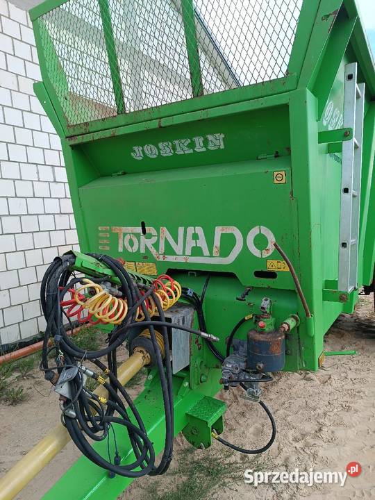 Rozrzutnik Joskin Tornado M11000v