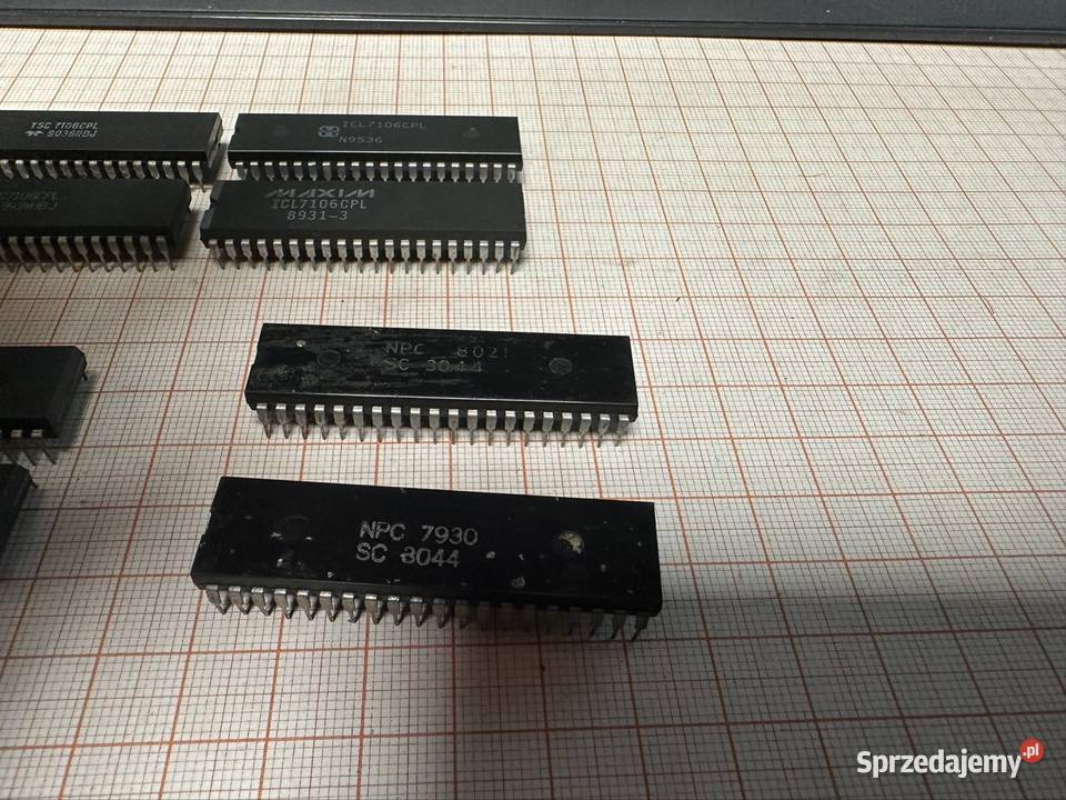 Układy WS7107CPL ICL7106CPL NPC 7930 i 8021 Czechowice-Dziedzice