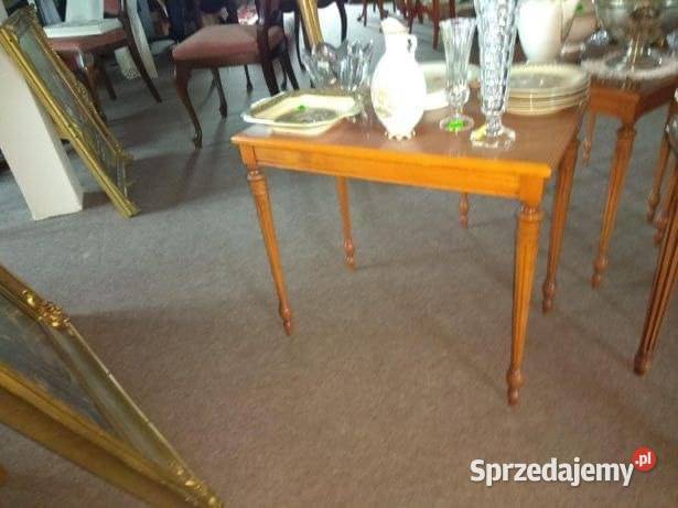 3 stoliki wsuwane w siebie Drewno pomorskie Gdańsk sprzedam